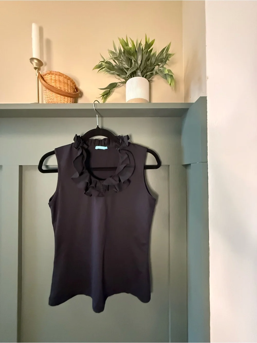 J. McLaughlin Navy Ruffled Sleeveless Shell - Picture 1 of 4